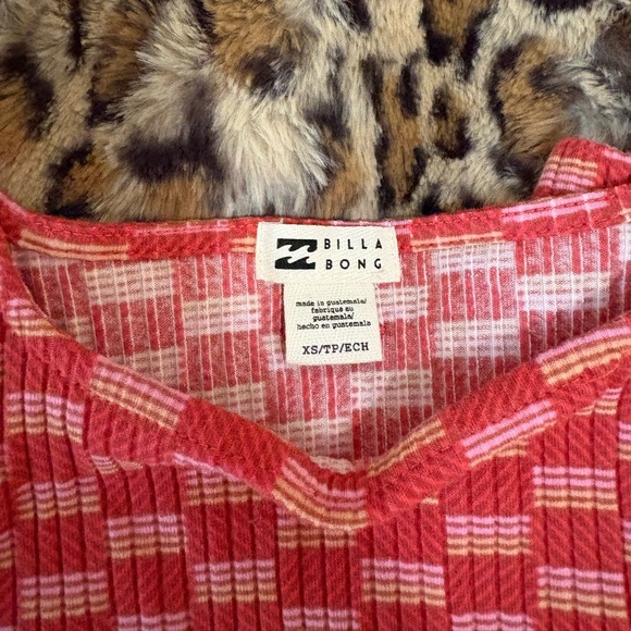 BILLABONG Red Checkered Matching Set! - Picture 4 of 6